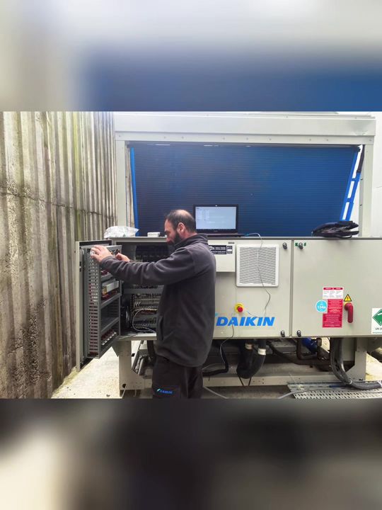 #chillerservisi #chillerbakim #chilleraircondion #gebzechiller #daikinchiller